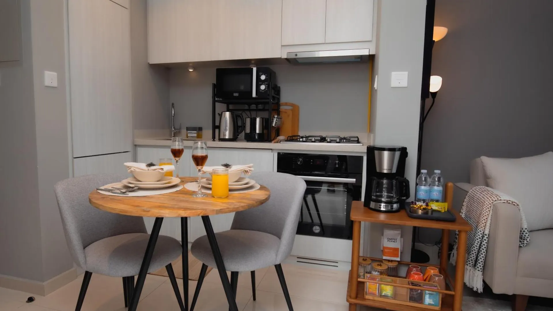 Canal Vista - Home Near Downtown - Awsesome Views Dubai 0*,